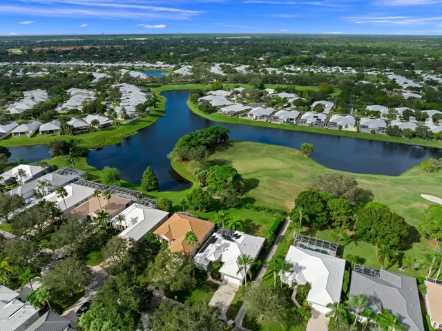 Monarch Country Club Residence photo 44