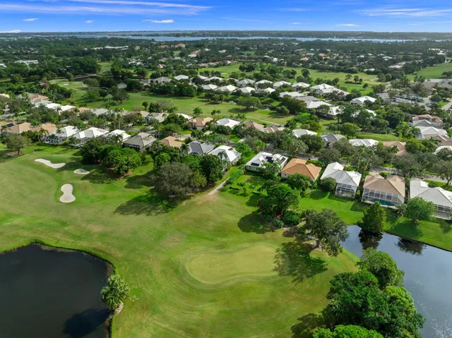Monarch Country Club Residence photo 48