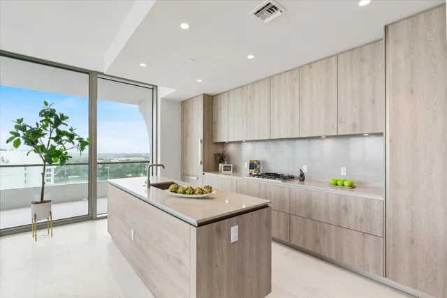 La Clara Palm Beach Unit 1702 photo 6