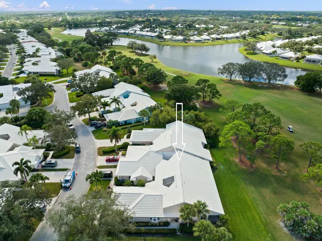 Monarch Country Club Residence photo 6