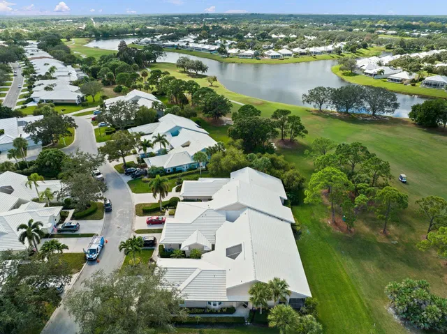 Monarch Country Club Residence photo 7