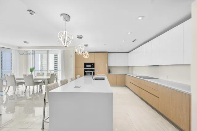 Amrit Ocean Resort & Residences Unit 1805 P photo 7