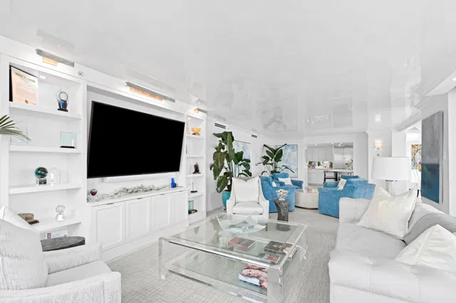 Waterview Towers Unit 906 photo 4