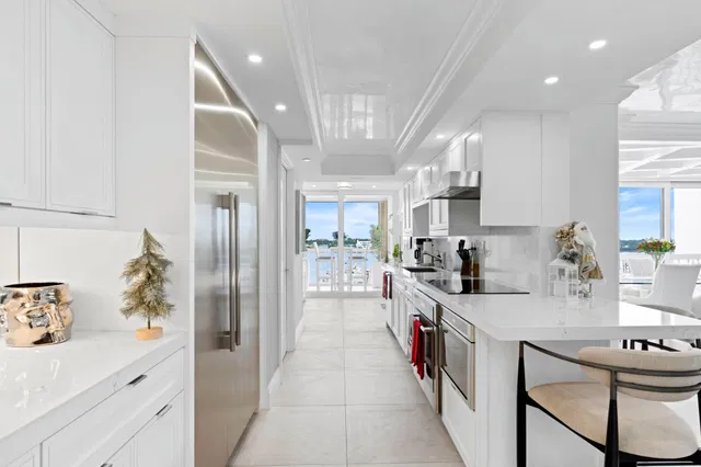 Waterview Towers Unit 906 photo 8