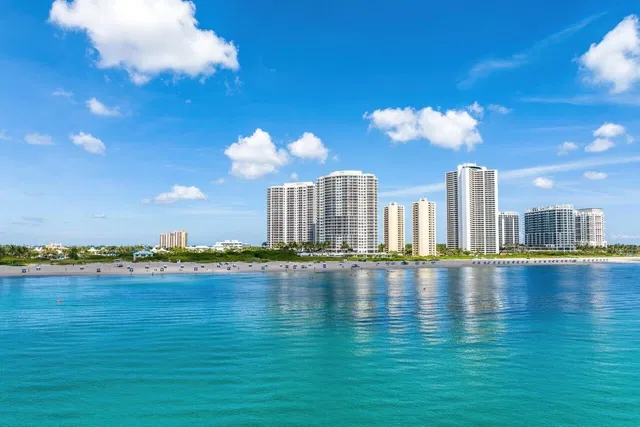 Ritz Carlton Residences Singer Island Unit 605b photo 3