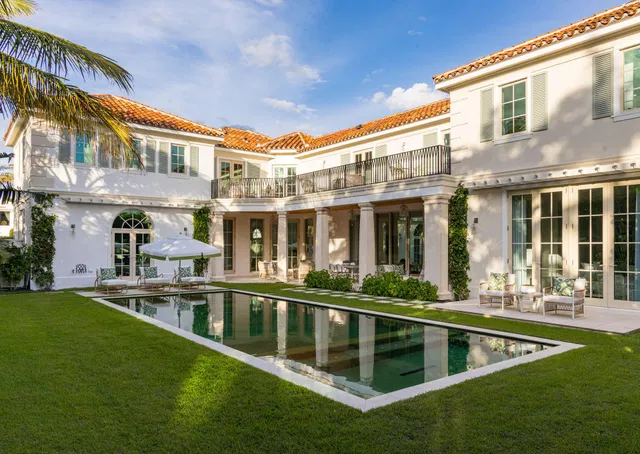 1080 S Ocean Boulevard