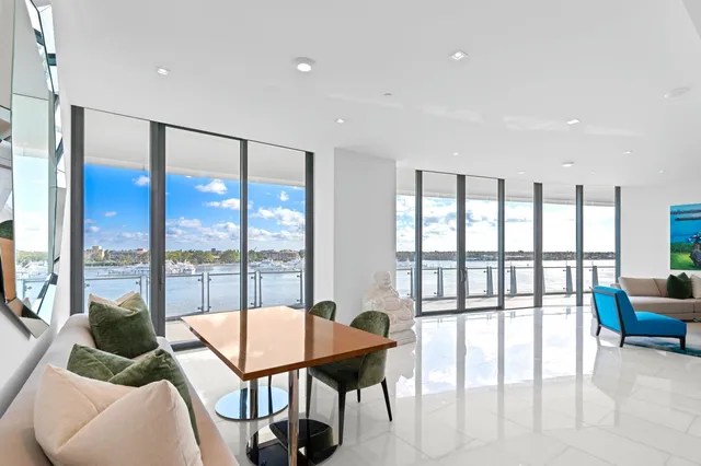 The Bristol Palm Beach Unit 602 photo 11