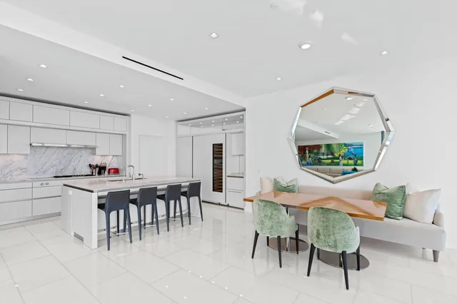 The Bristol Palm Beach Unit 602 photo 12