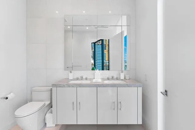 The Bristol Palm Beach Unit 602 photo 32