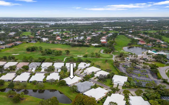 Monarch Country Club Residence photo 5