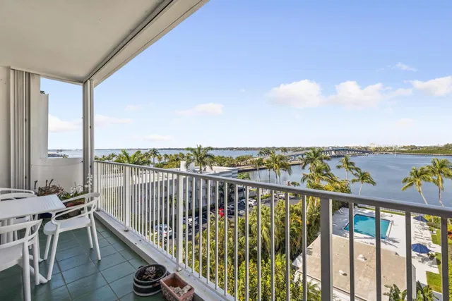 2860 S Ocean Boulevard #612