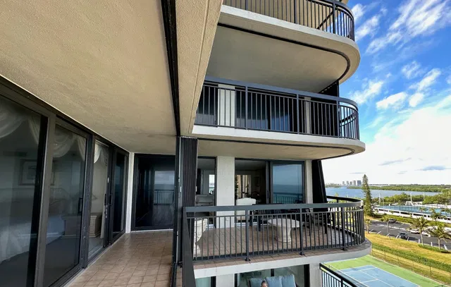 Eastpointe Singer Island Unit 7j photo 8