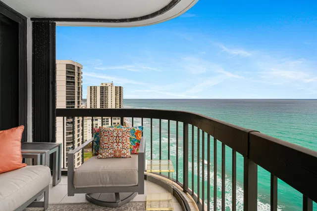 Eastpointe Singer Island Unit 19d photo 8