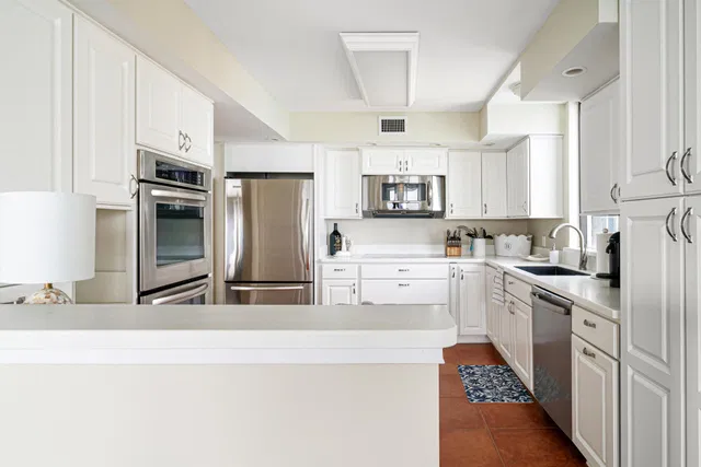 Eastpointe Singer Island Unit 19d photo 25