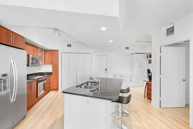 The Prado Unit 239 photo 6