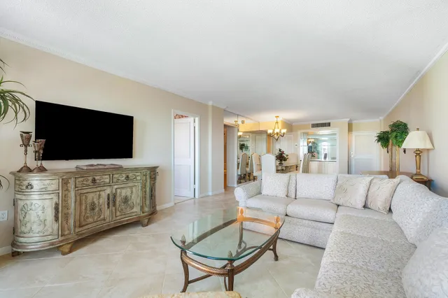 The Patrician of Palm Beach Unit 625 photo 12