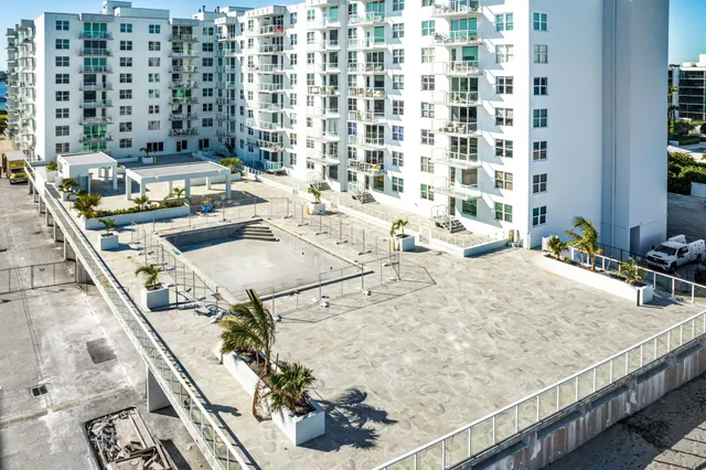 The Patrician of Palm Beach Unit 625 photo 28