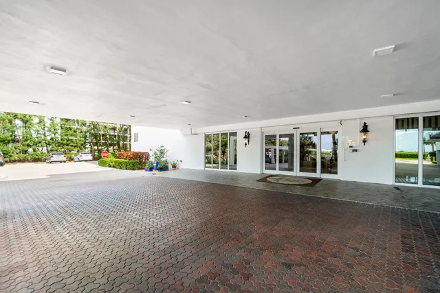 The Patrician of Palm Beach Unit 625 photo 42