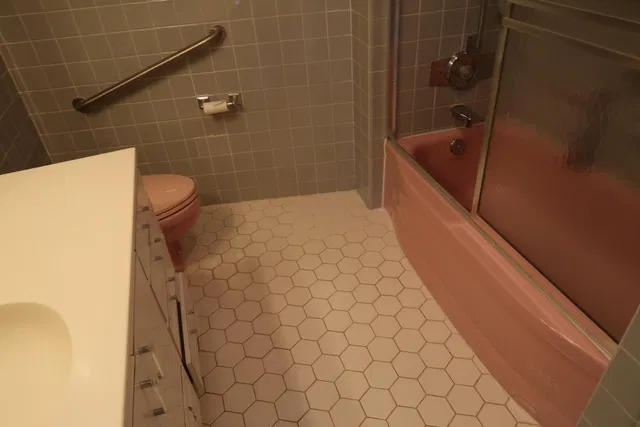 Palm Beach Towers, Palm Beach Unit B418 photo 9