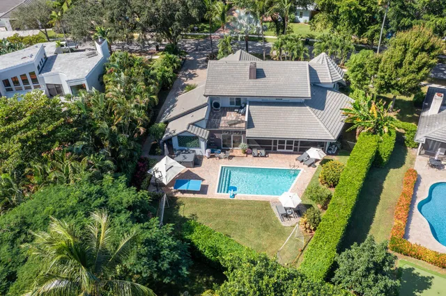 Boca Bath & Tennis Residence photo 4