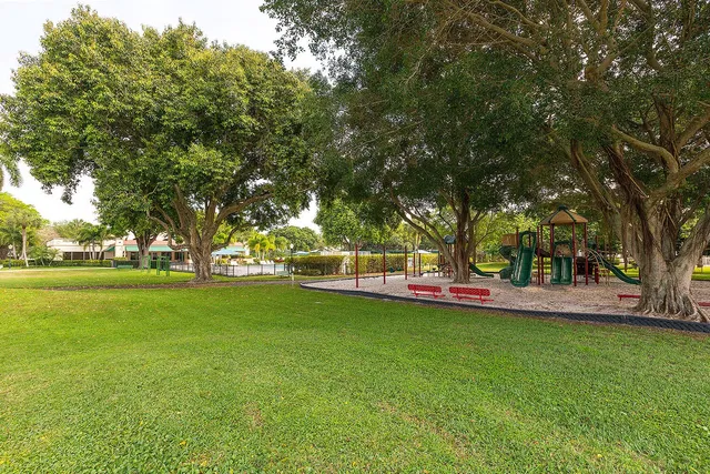 Boca Bath & Tennis Residence photo 66