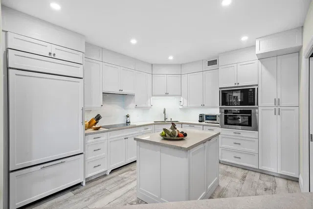 Sloan's Curve Palm Beach Unit 108n photo 7