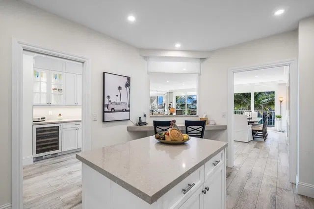 Sloan's Curve Palm Beach Unit 108n photo 9