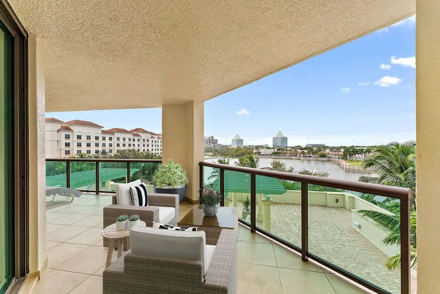 The Landmark Palm Beach Gardens Unit 403b photo 2