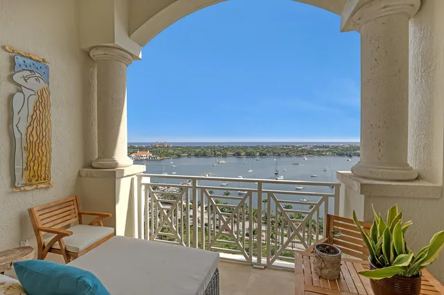 Esplanade Grande Unit Ph1, 201 S Narcissus Avenue, West Palm Beach, exterior