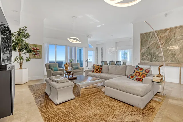Esplanade Grande Unit Ph1 photo 18