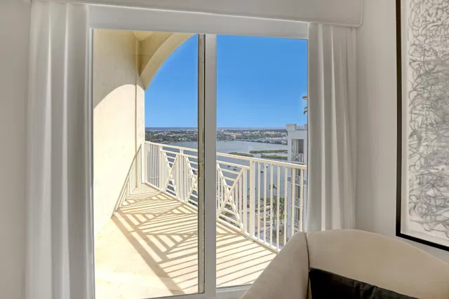 Esplanade Grande Unit Ph1 photo 45