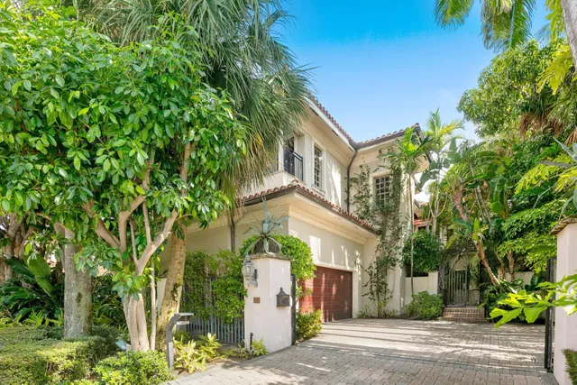 347 Chilean Avenue