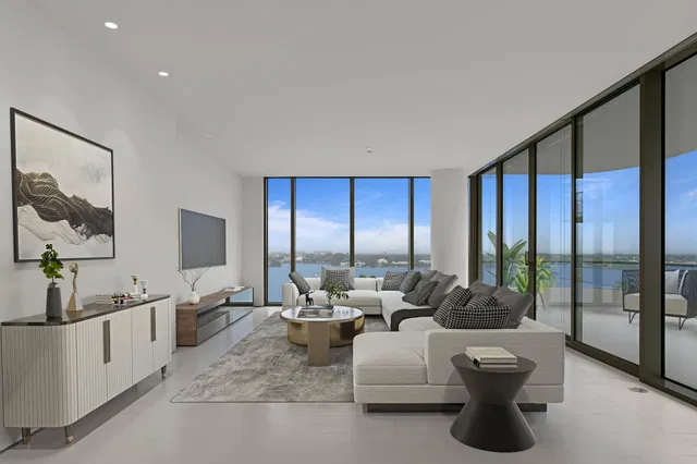 La Clara Palm Beach Unit 703 photo 3
