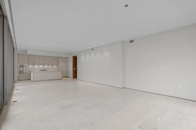 La Clara Palm Beach Unit 703 photo 11