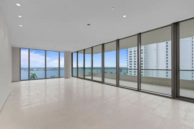 La Clara Palm Beach Unit 703 photo 12