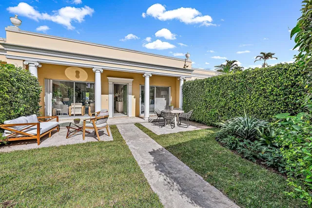 225 Everglade Avenue #5