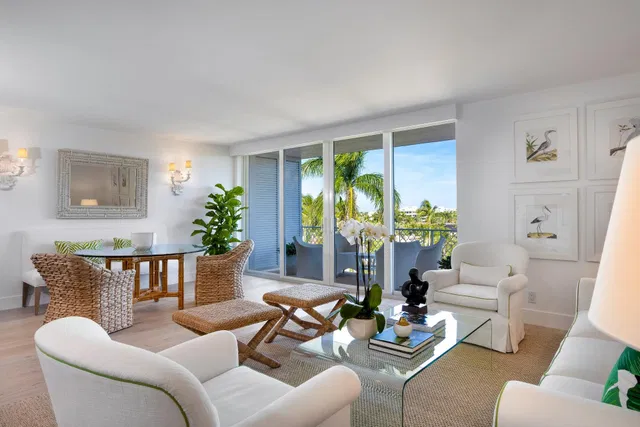 Island House Condos Unit 6a photo 5