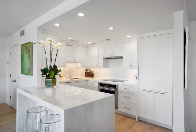Island House Condos Unit 6a photo 6