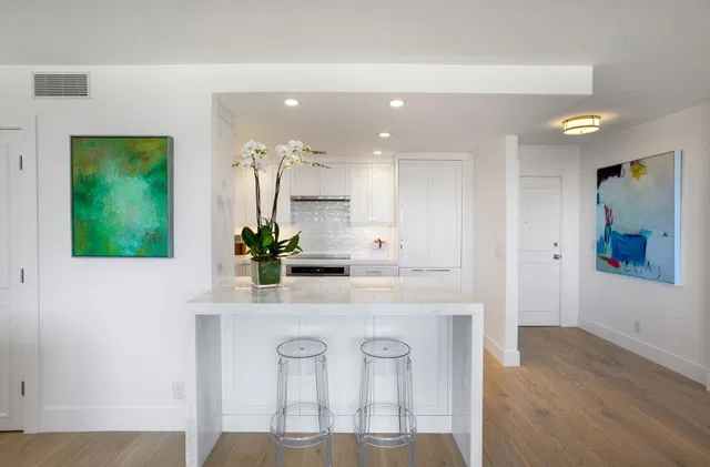 Island House Condos Unit 6a photo 8