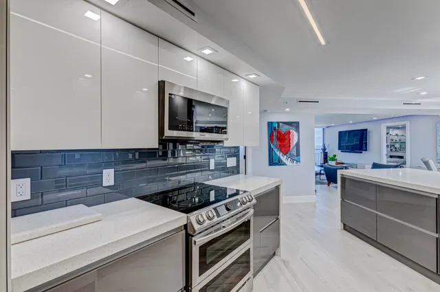 Tiara Singer Island Unit 29-F photo 10
