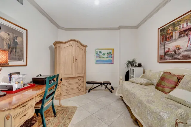 One City Plaza Unit 603 photo 8