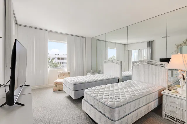 Palm Beach Towers, Palm Beach Unit 606a photo 9