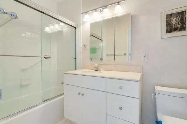 Palm Beach Towers, Palm Beach Unit 606a photo 11