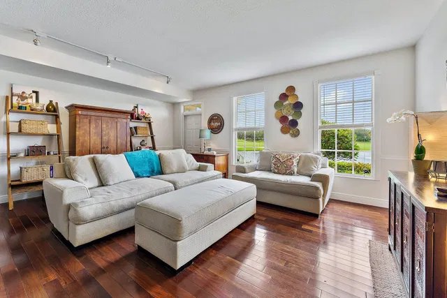 Charleston Court at Abacoa Residence photo 5