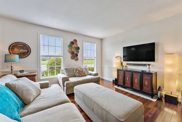 Charleston Court at Abacoa Residence photo 6
