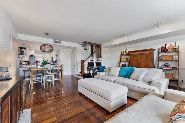 Charleston Court at Abacoa Residence photo 8