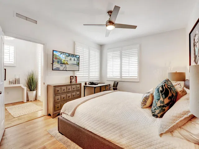 Pineapple Grove Village Condominiums Unit 5-F photo 9