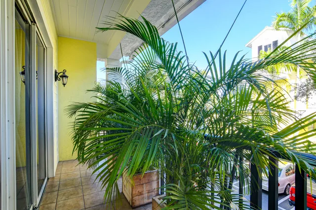 Latitude Delray Unit 206 photo 5