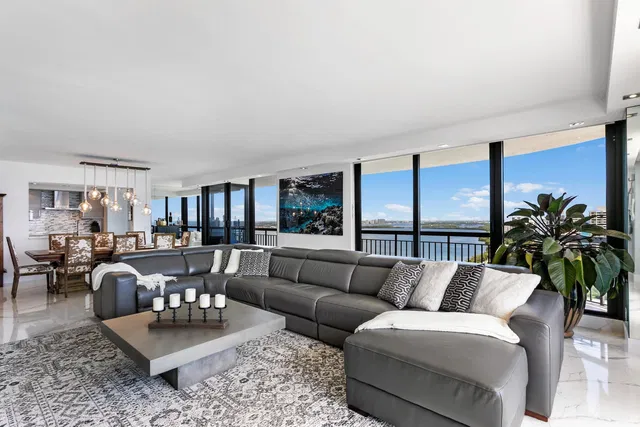 Martinique Singer Island Unit 2301 photo 4