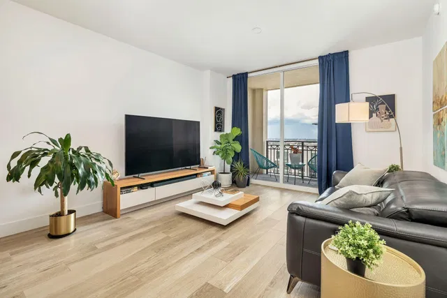 CityPlace South Tower Unit 1212 photo 6